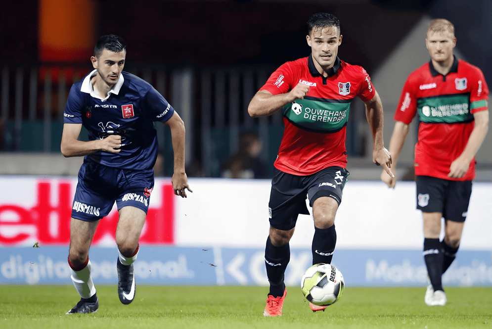 中场球员而 中场球员而