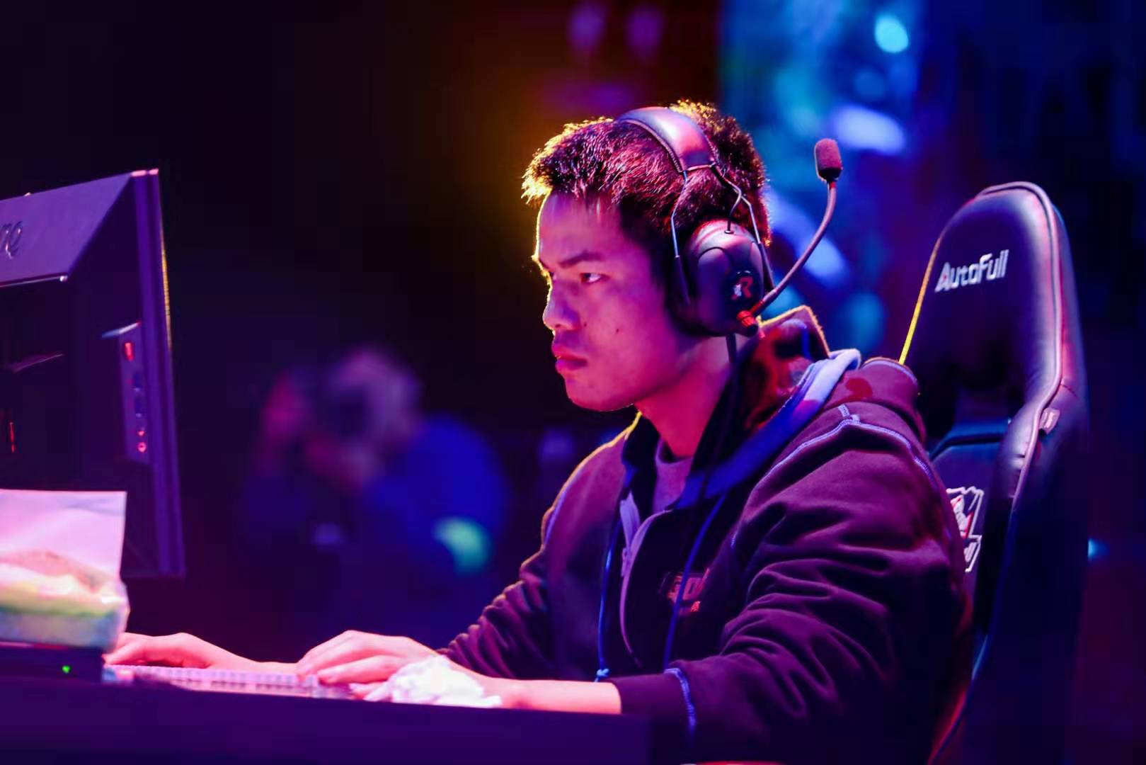 的特别通告 的特别通告